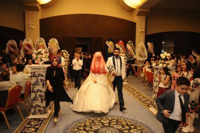 Bakan Tüfenkci Malatya’da Nikah Şahitliği Yaptı