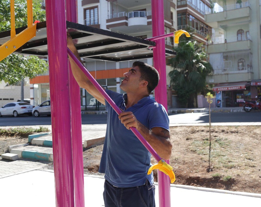 Haliliye Belediyesinden Parklara Yeni Oyun Grubu