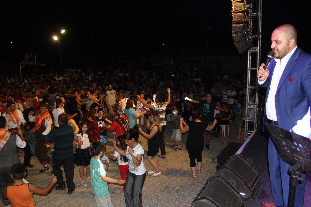 Fethiye’de 17. Kiraz Festivali Renkli Görüntülere Sahne Oldu