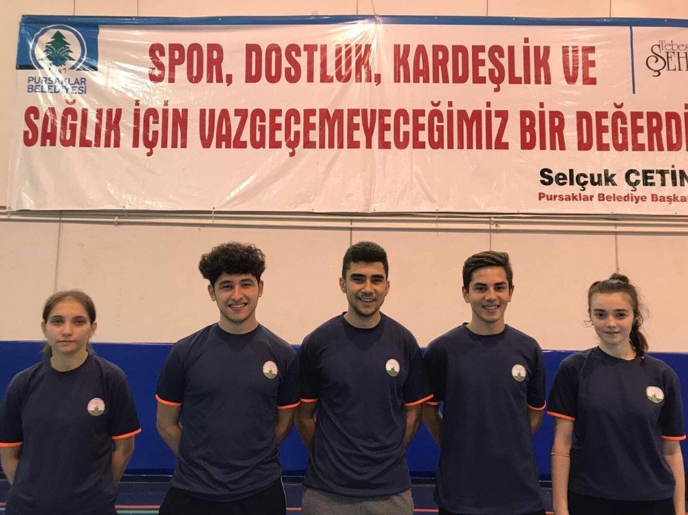 Badmintonda Osmangazi Farkı