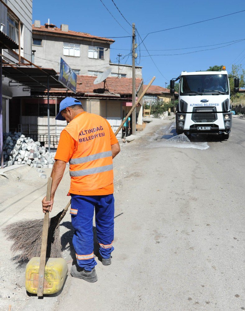 Önder Ve Ulubey’de Temizlik Seferberliği