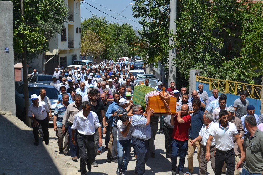 Şehit Eşinin Acısına Dayanamadı