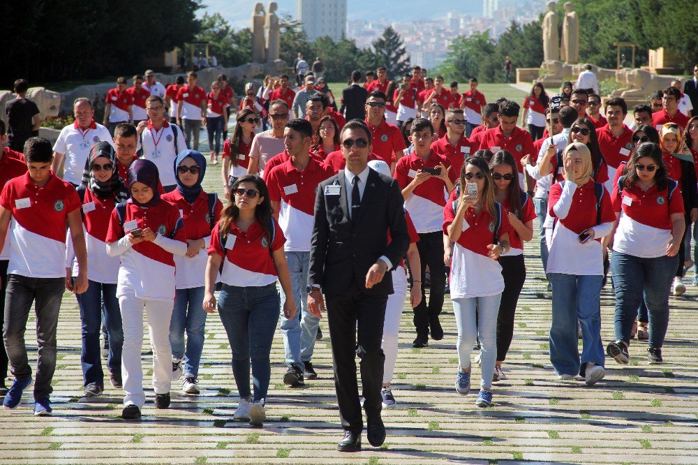 Şehit Ve Gazi Çocuklarından Anıtkabir’e Ziyaret