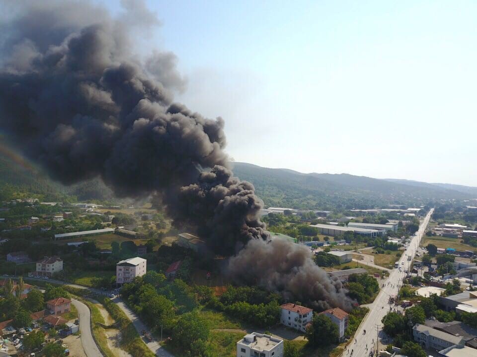 Bursa’daki Yangına Havadan Da Müdahale Ediliyor