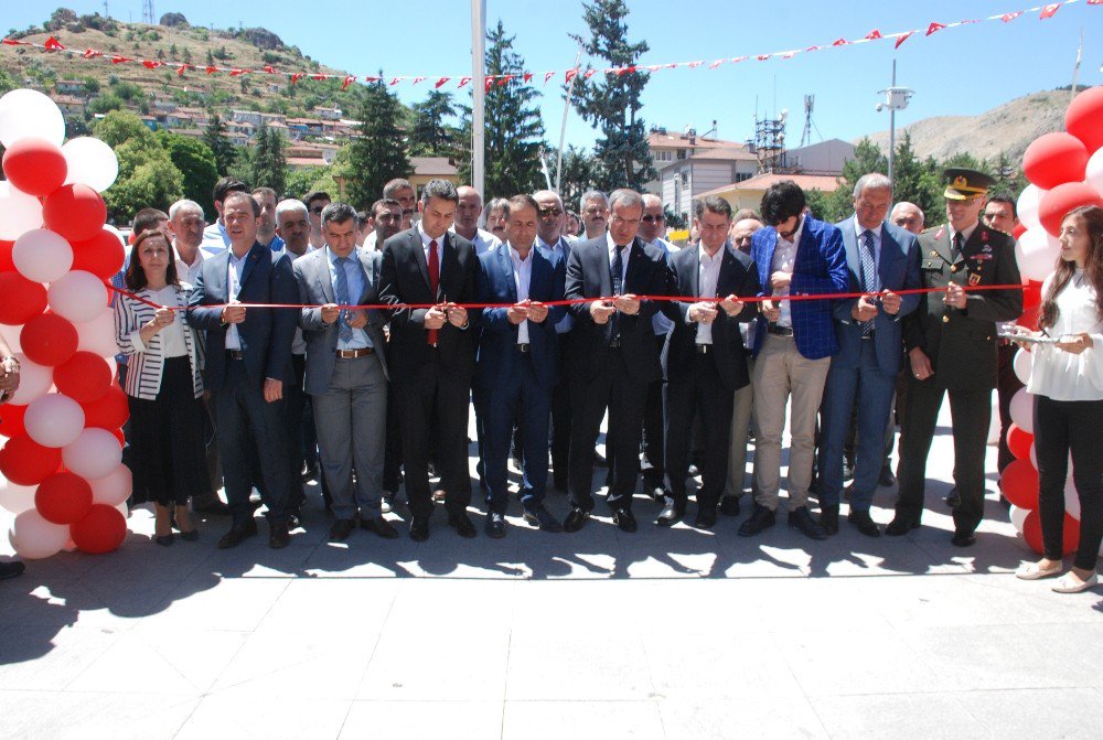 İha’nın ’15 Temmuz Destanı’ Fotoğraf Sergisi Tokat’ta Açıldı