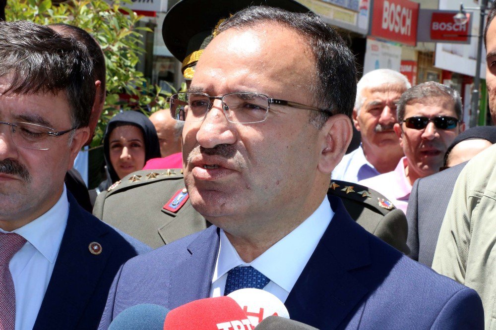 Bakan Bozdağ: “Avrupa Ülkeleri Türk Bakanların Türk Toplumu İle Bir Araya Gelmesinden Korkuyor”