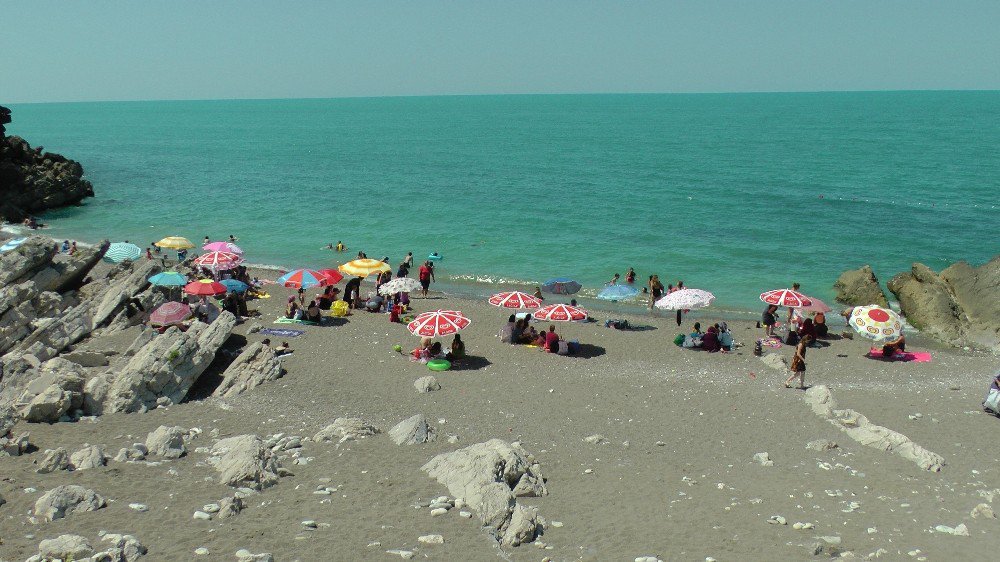 Akçakoca’da Kadınlar Plajı Açıldı