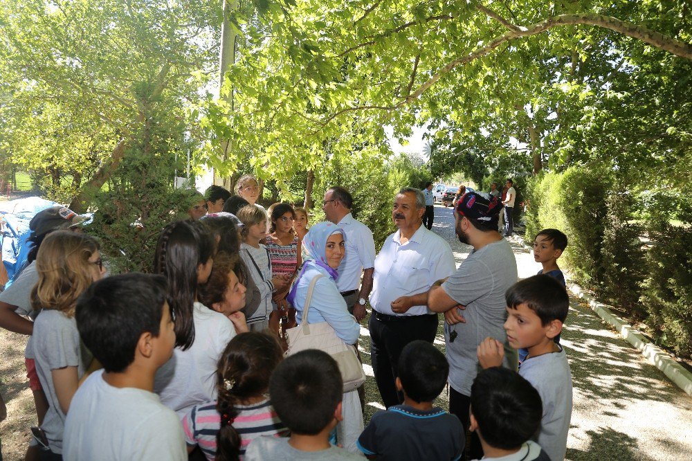 Kaymakam Ve Belediye Başkanından Yaz Kamplarına Ziyaret