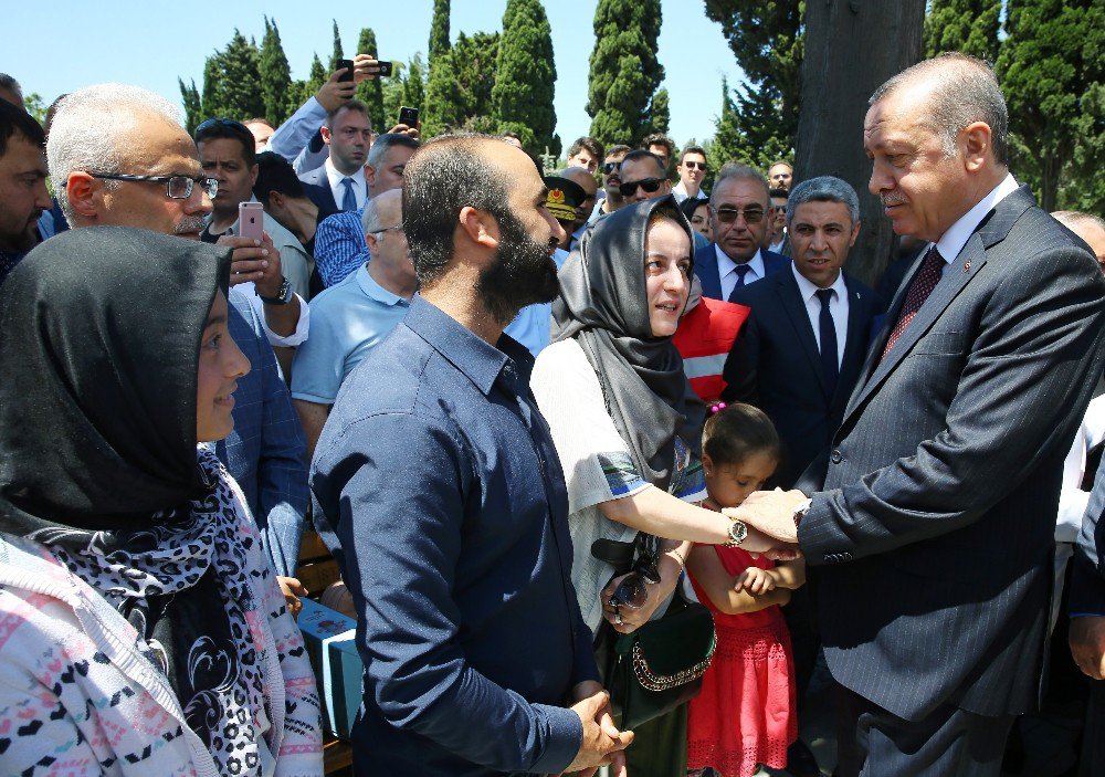 Cumhurbaşkanı Erdoğan, 15 Temmuz Şehitliği’nde