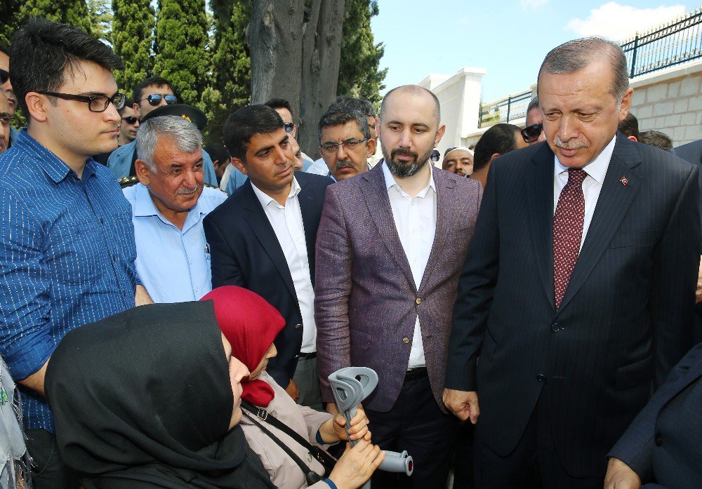 Cumhurbaşkanı Erdoğan, 15 Temmuz Şehitliği’nde