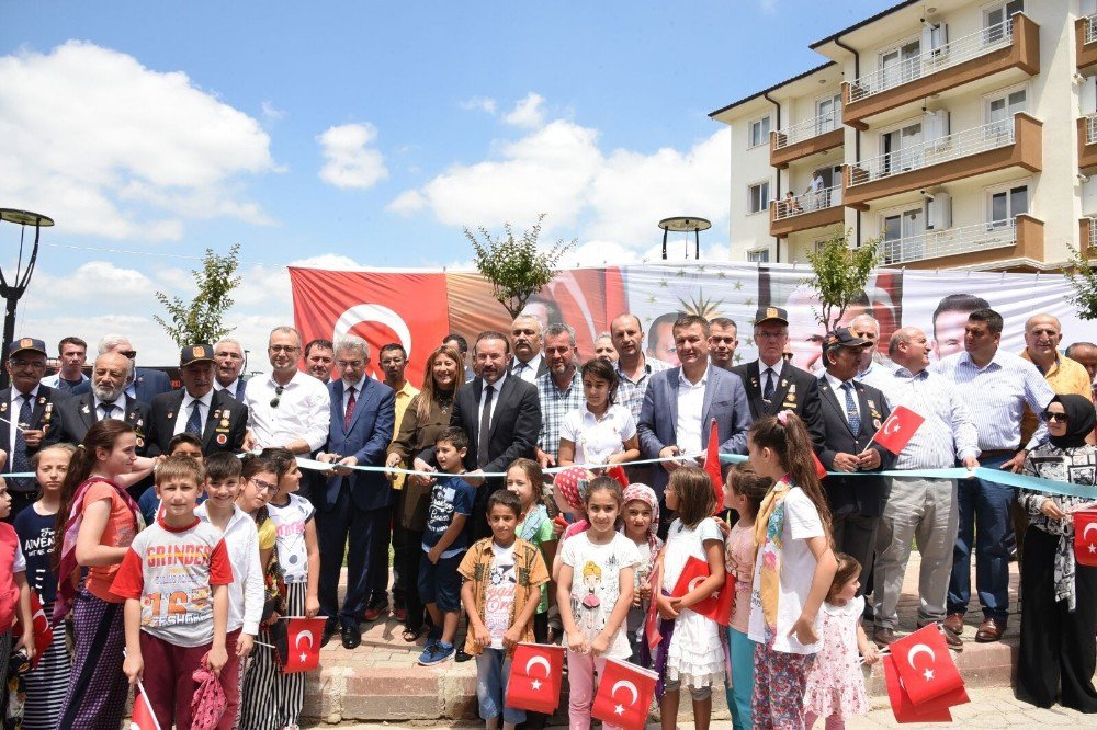 Demokrasi Şehidi Muhtarın Adı İzmit’te Yaşayacak