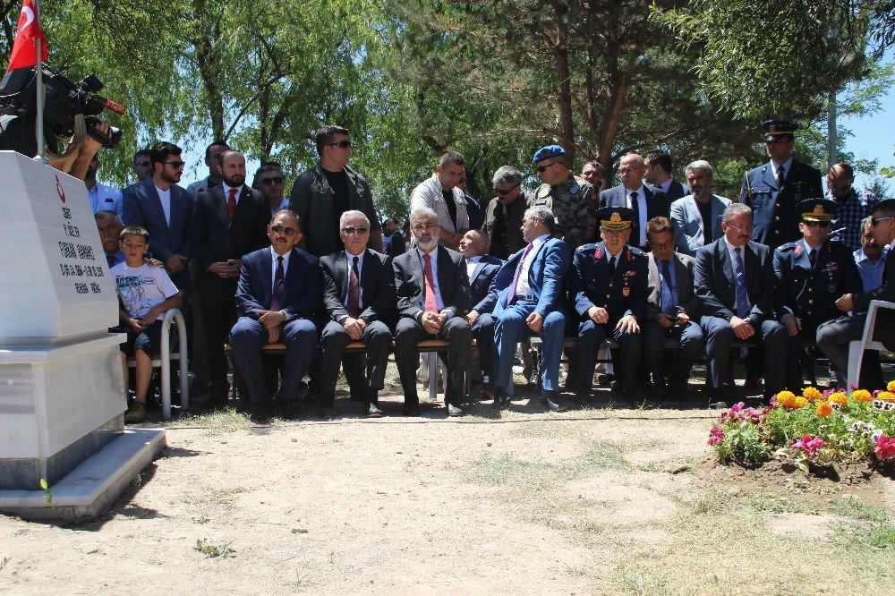 Kayseri’de 15 Temmuz Haftası Törenleri Şehitlik Ziyaretiyle Başladı