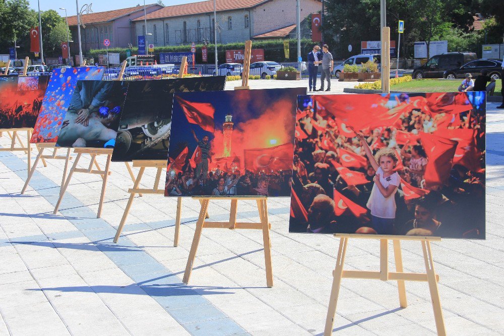 Küçükçekmece’de "15 Temmuz Şehitleri Fotoğraf Sergisi" Açıldı