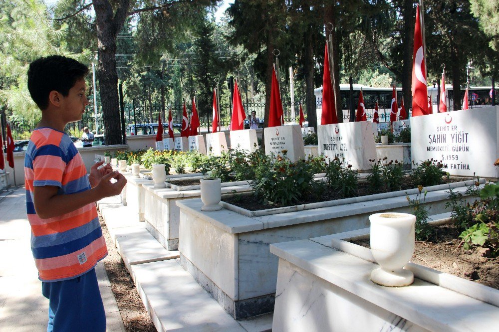 Şehitlerin Gölgesinde 15 Temmuz Şehitleri Anıldı