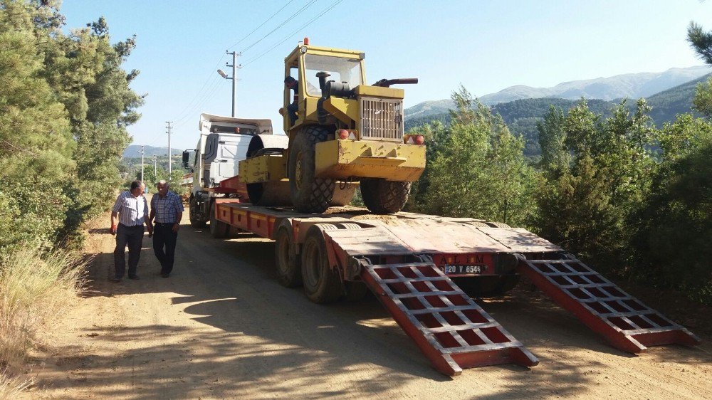 Ekipler Sıcak Havaya Rağmen Çalışıyor