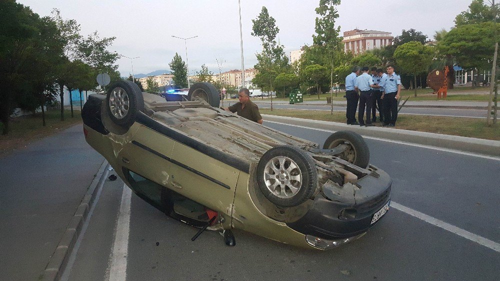 Samsun’da Otomobil Takla Attı: 4 Yaralı