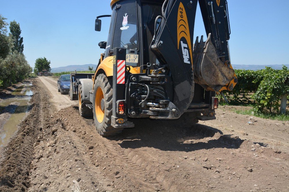 Şehzadeler’de Ova Yolu Çalışmaları Tüm Hızıyla Devam Ediyor