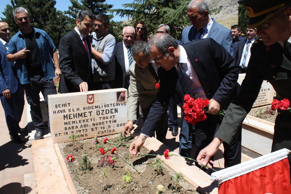 Tokat’ta 15 Temmuz Etkinlikleri Şehitlik Ziyaretiyle Başladı