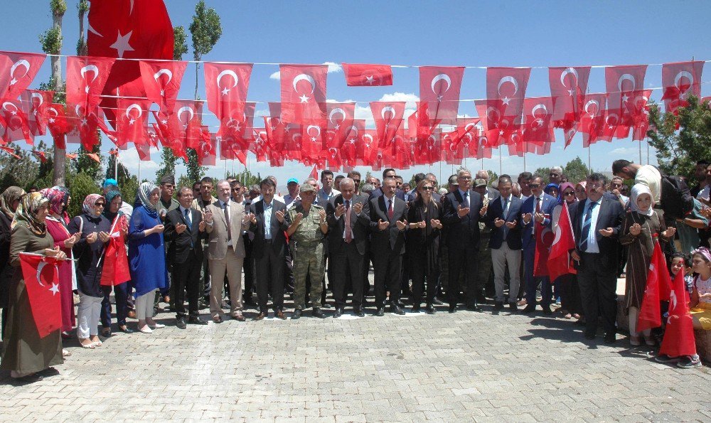 15 Temmuz Şehitlerini Anma Demokrasi Ve Milli Birlik Günü