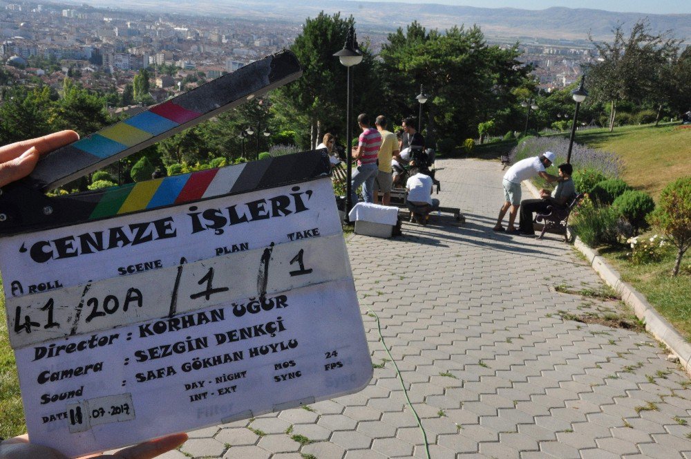 Cenaze İşleri Filminin Çekimleri Devam Ediyor