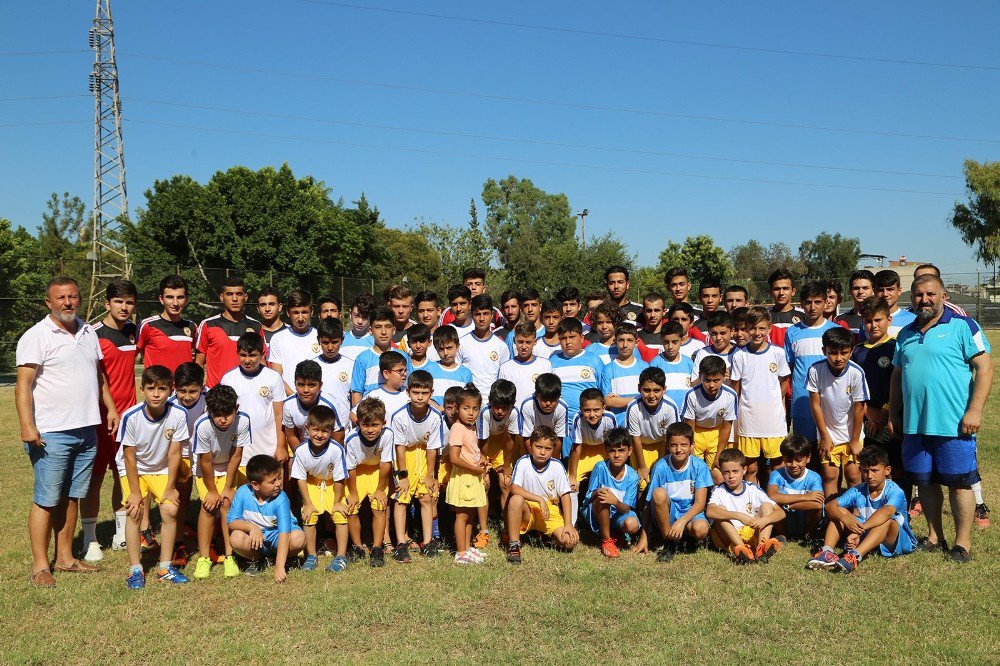 Yüreğir’de Yaz Futbol Okulu Başladı