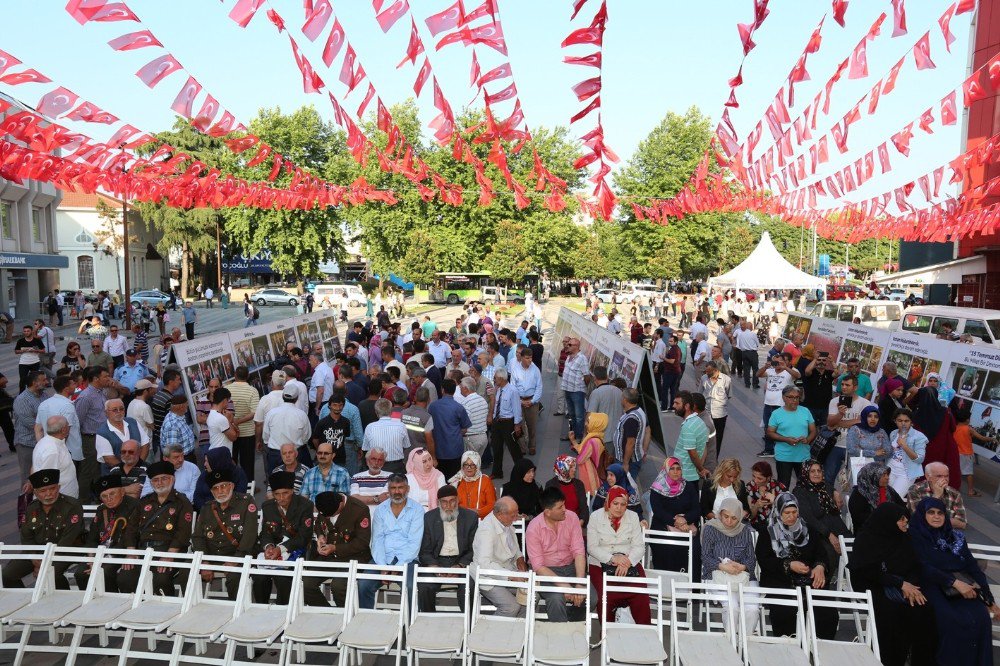 Adapazarı Belediyesi 15 Temmuz Sergisi Açtı