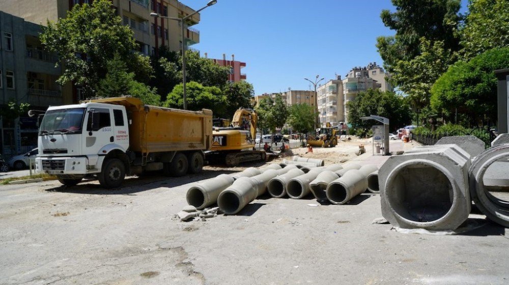 Sakarya Caddesinde Alt Yapı Çalışmaları Başladı