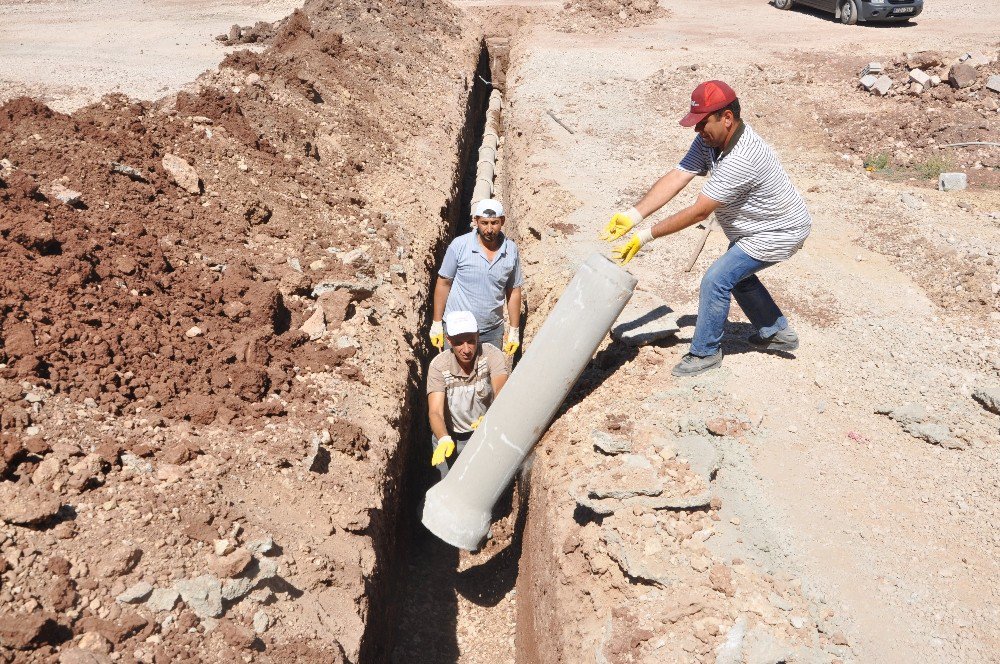 Gölbaşı İlçesinde Altyapı Çalışmaları Devam Ediyor