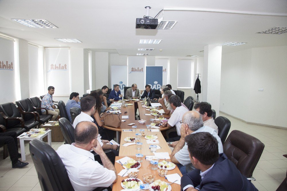 Ahlat’ta Proje Tanıtım Toplantısı