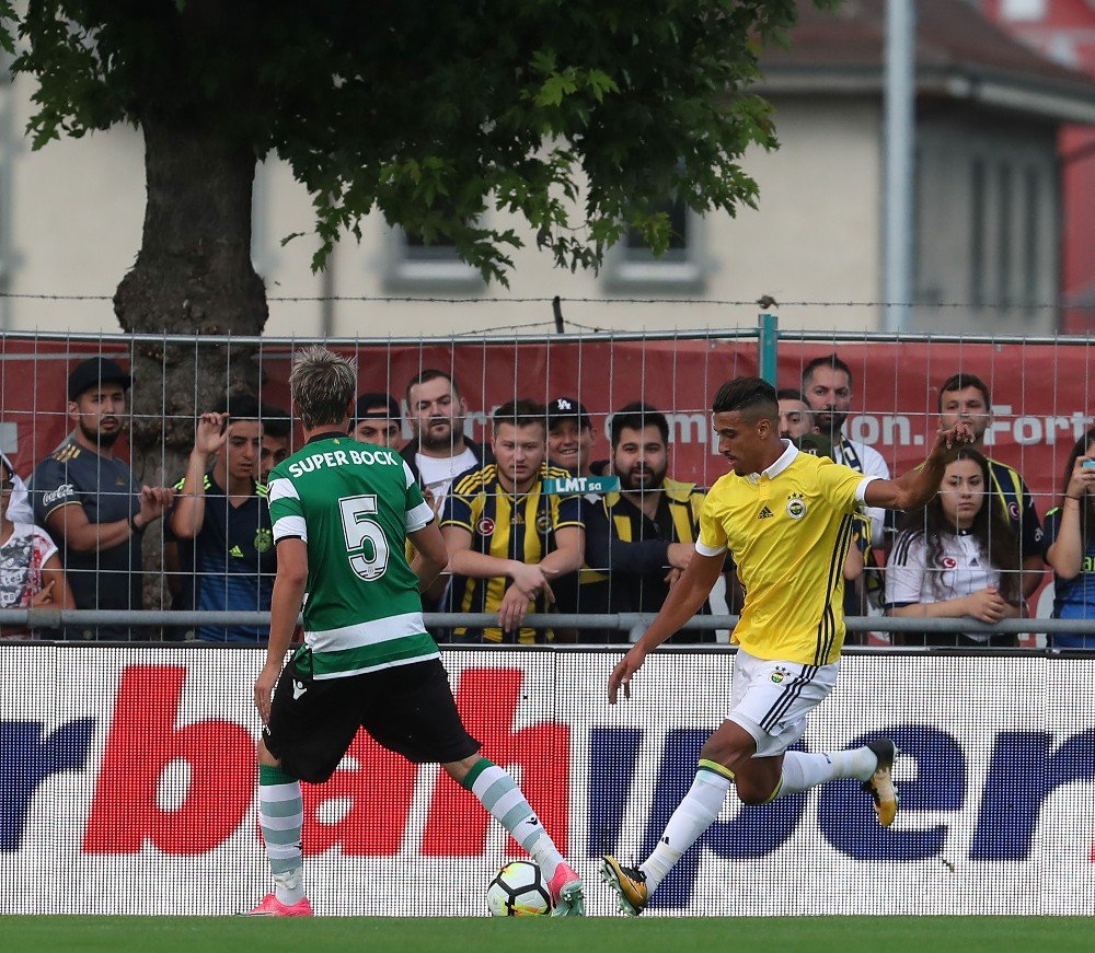 Fenerbahçe, Sporting Lisbon’a 2-1 Kaybetti