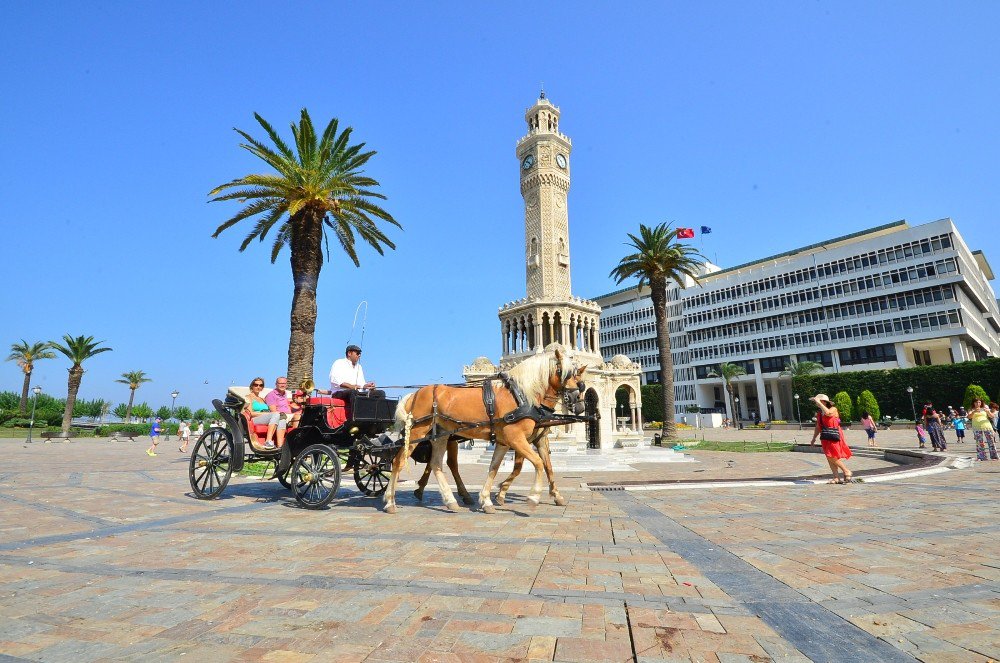 İzmir’de ’Alo Fayton’ Dönemi