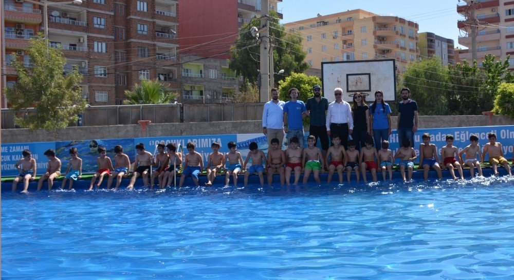 Kızıltepe’de ‘Yüzme Bilmeyen Çocuk Kalmasın’ Projesi