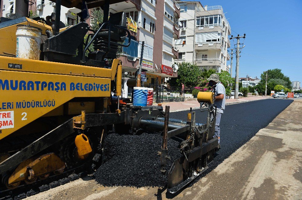 Fener Mahallesine Sıcak Asfalt