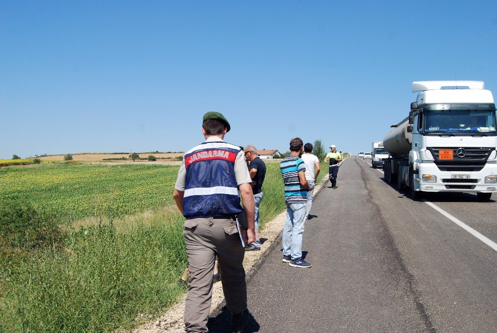 10 Metre Yükseklikten Yere Çakılan Otomobilden Sağ Çıktı