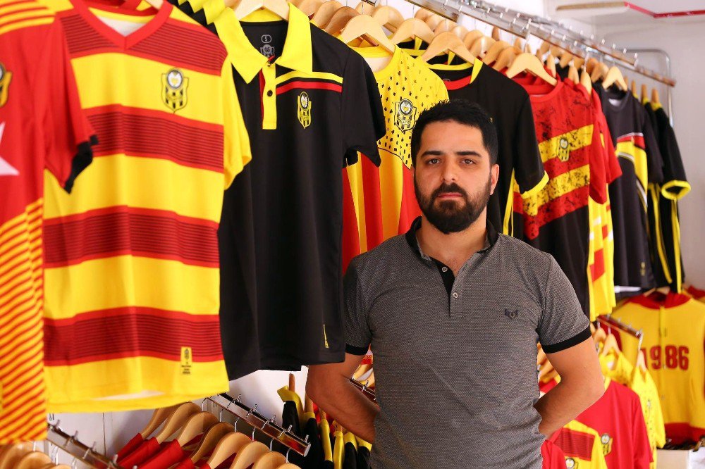 Evkur Yeni Malatyaspor Store Mağazası’na Yoğun İlgi