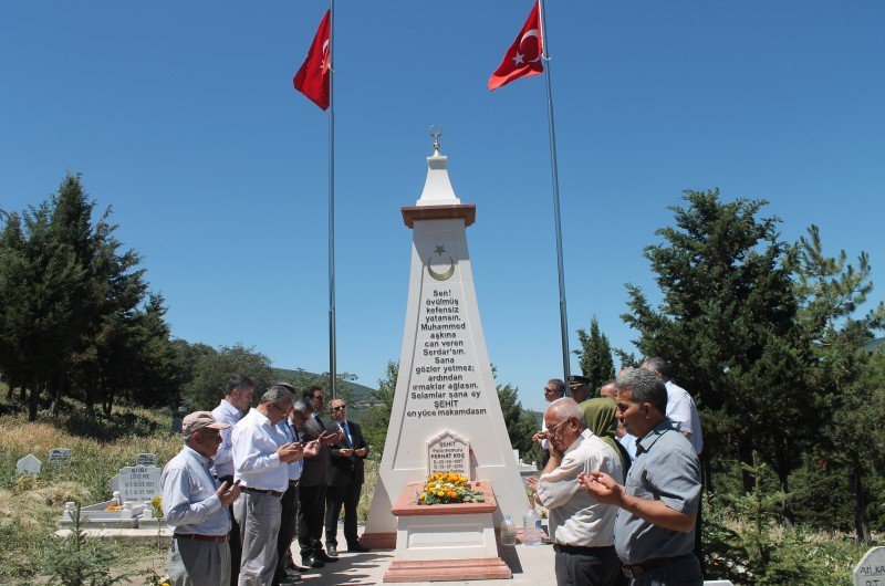 15 Temmuz Şehidi Mezarı Başında Anıldı