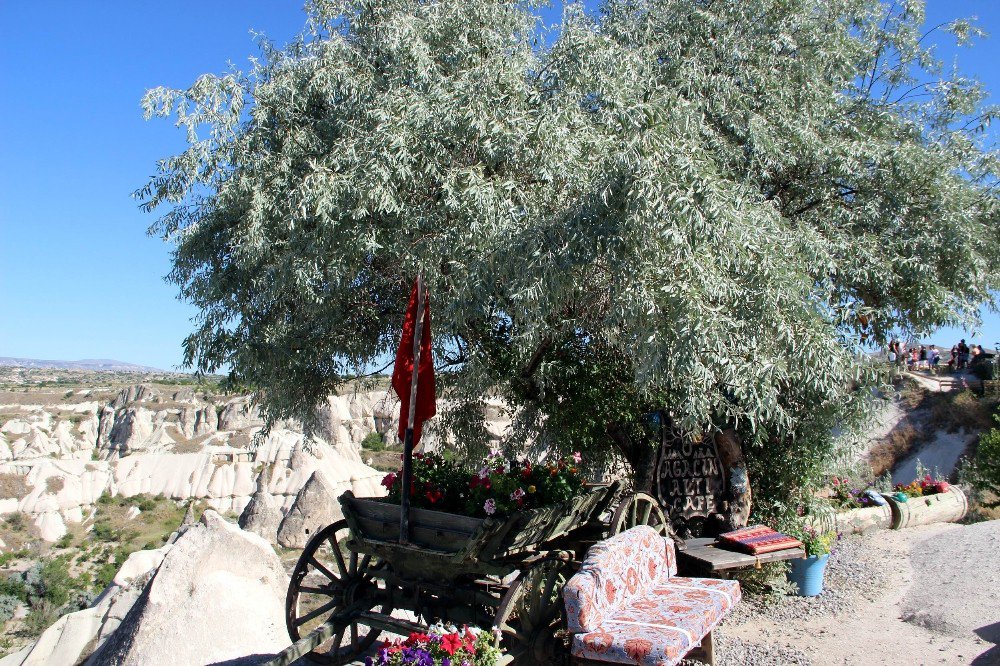 Erciyes Dağını Kapadokya’dan İzliyorlar