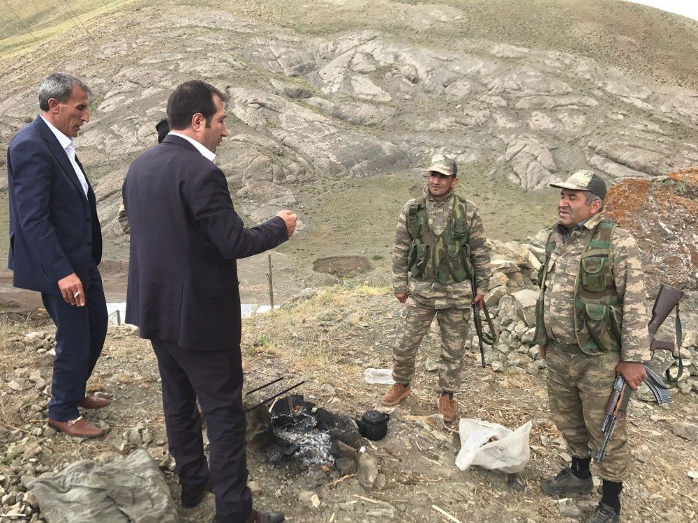 Van Güvenlik Korucuları Ve Şehit Aileleri Derneği Başkanı Kahraman’dan Güvenlik Korucularını Ziyaret