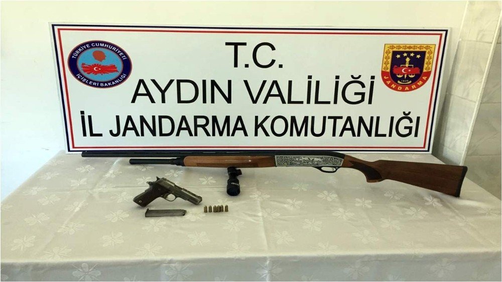 Söke’de Jandarmadan Uyuşturucu Tacirlerne Darbe; 4 Tutuklama