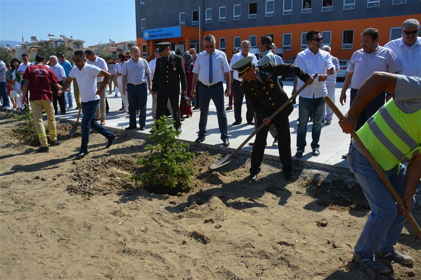 15 Temmuz Şehitleri Anısına Fidan Dikildi