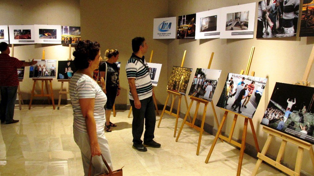 İha’nın 15 Temmuz Sergisine Yoğun İlgi