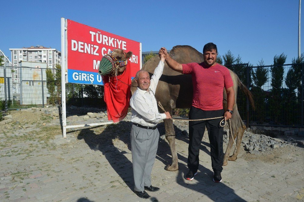 Balıkçı Kenan’dan Recep Kara’ya Balık Ziyafeti