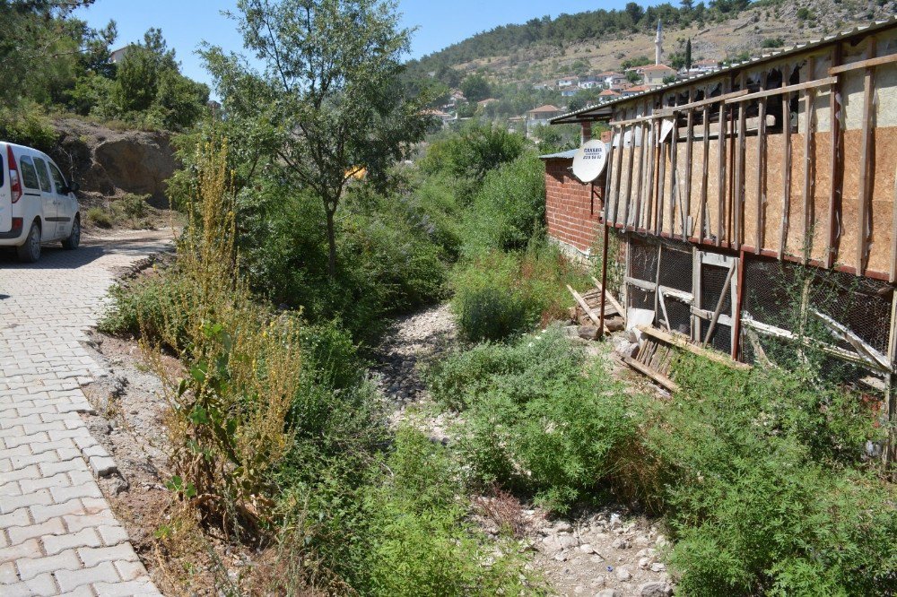 Demirci Mahallesinin Beklediği Çalışma Başladı