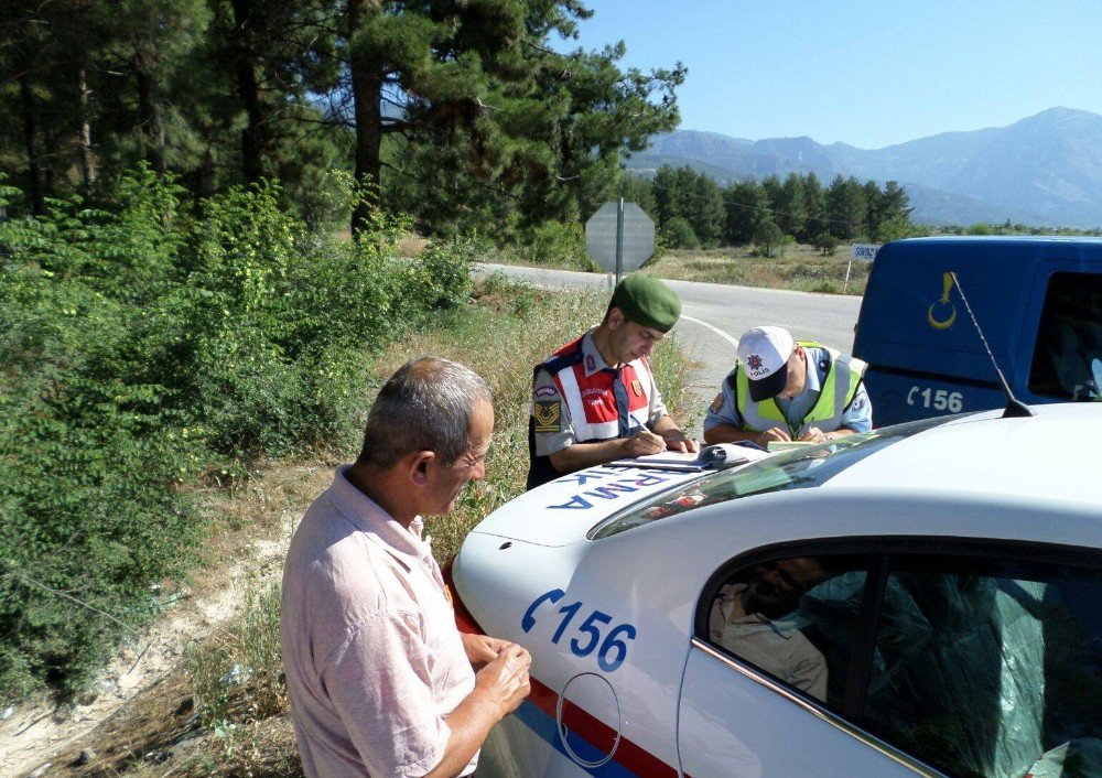 Kargı’da Jandarma Ve Polis Ekiplerinden Ortak Trafik Uygulaması