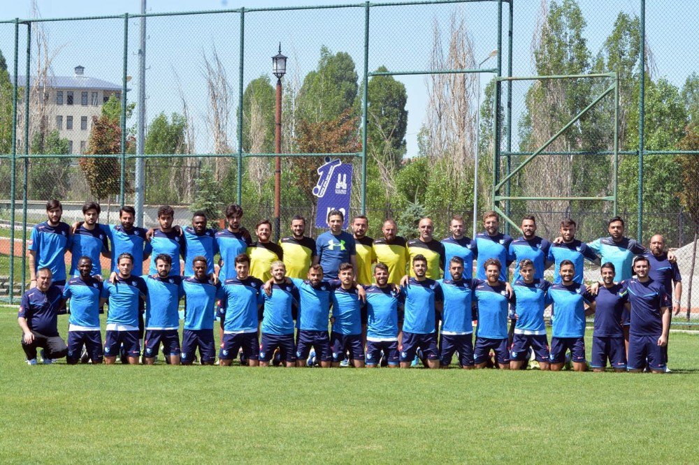 B.b.erzurumspor Birinci Etap Kamp Hazırlığını Tamamladı