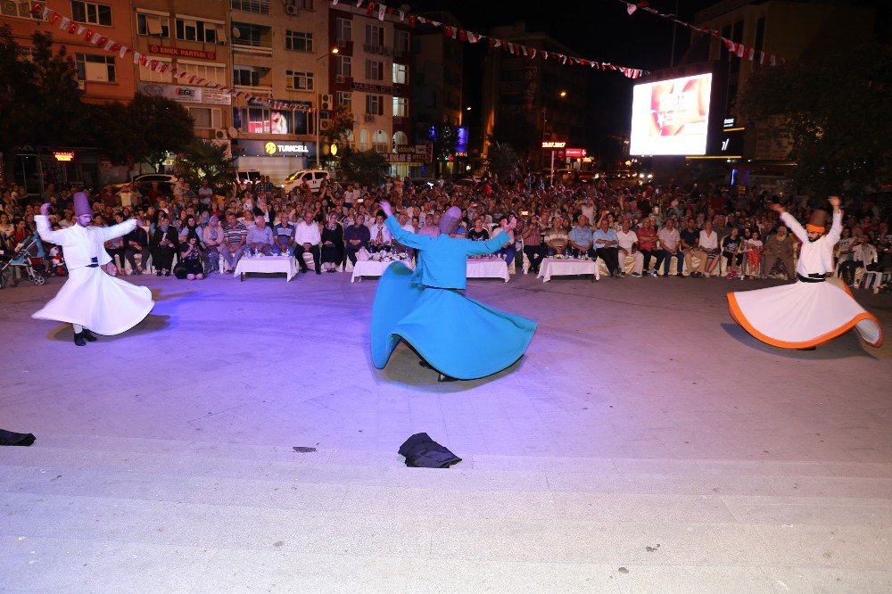 15 Temmuz Etkinliklerinde Semazenler İlgi Gördü