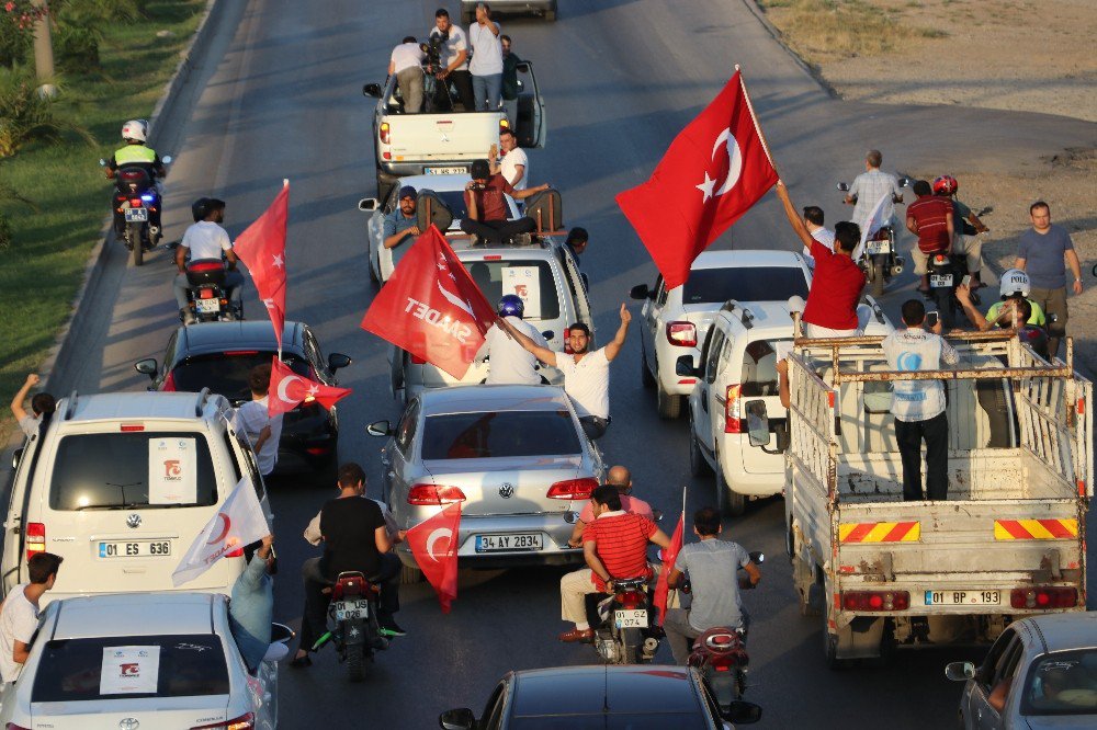 Anadolu Gençlik Derneği 15 Temmuz Yıl Dönümünde İncirlik’e Yürüdü