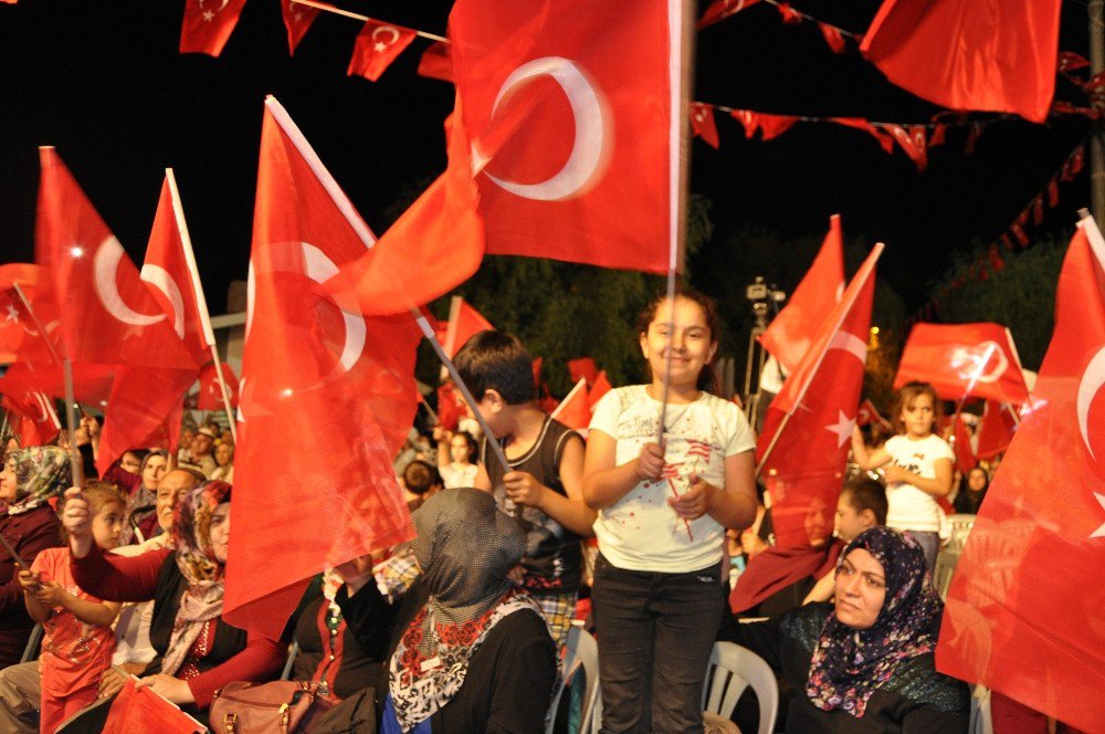 Gölbaşı’nda “Demokrasi Nöbeti” Başladı