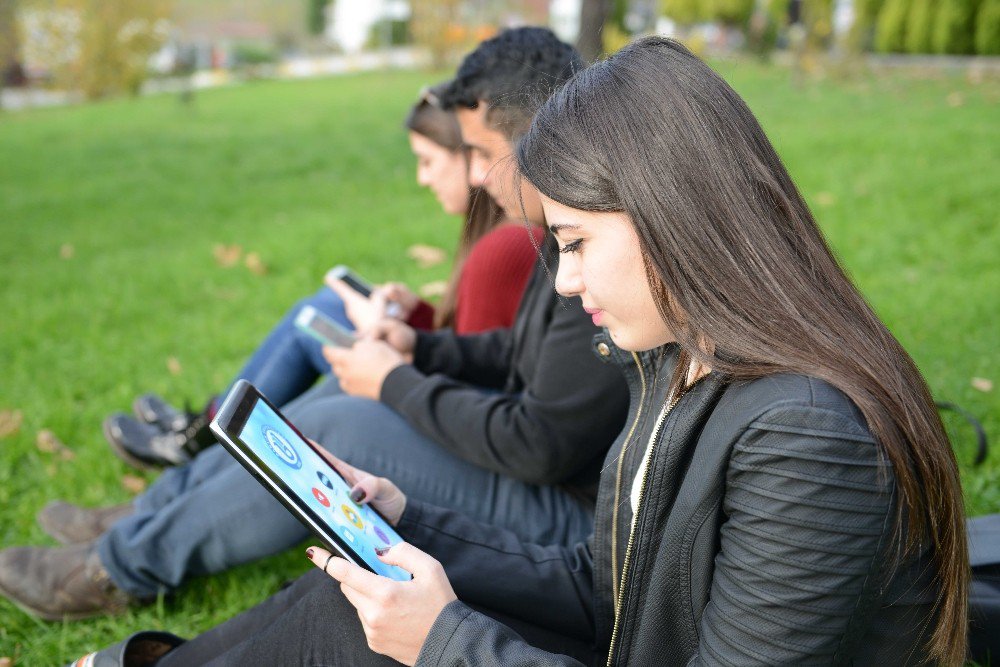 Bartın Üniversitesi “Whatsapp İletişim Hattı” Kuruldu