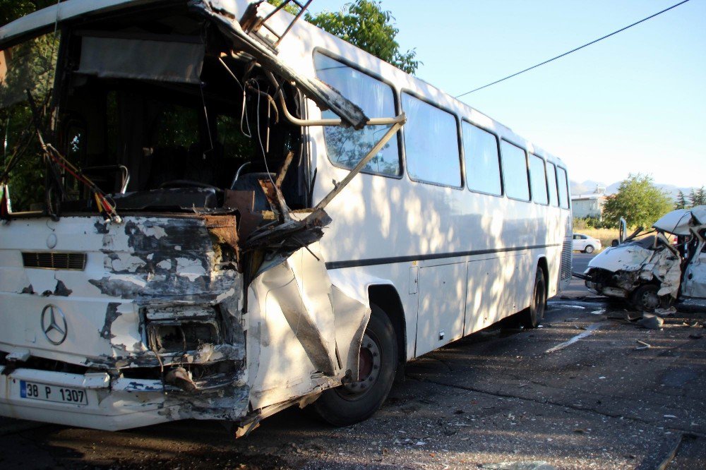 Kayseri’de Trafik Kazası: 6 Yaralı